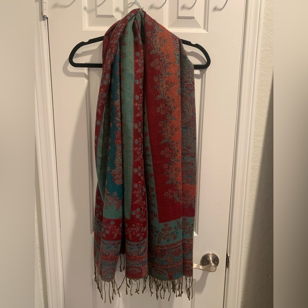 Women’s Paisley Fringed Burgundy and Green Scarf Shawl Wrap - Picture 3 of 7